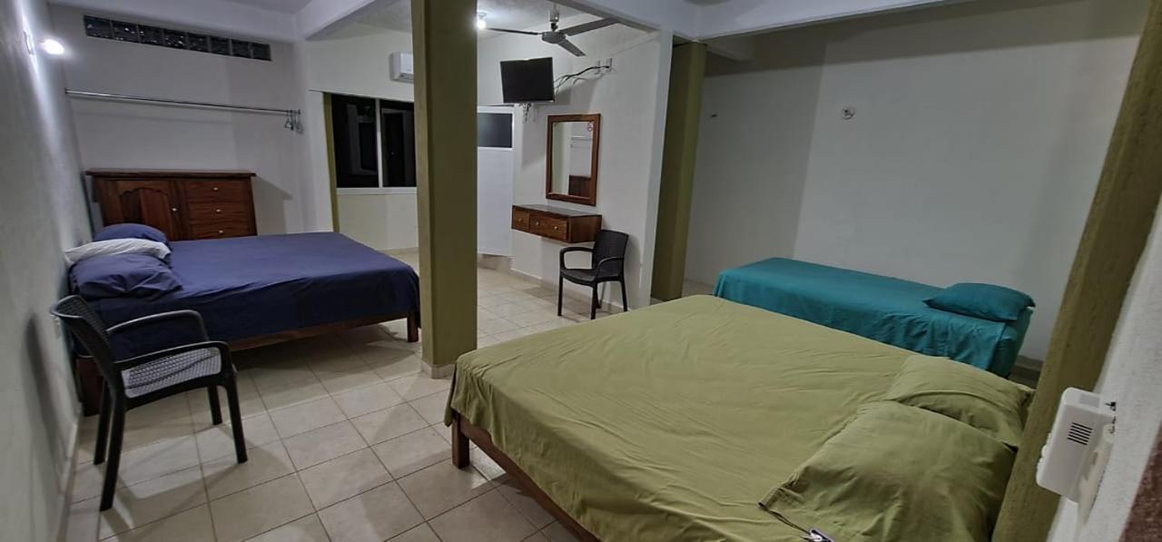 Posada Playa Linda Икстапа Экстерьер фото