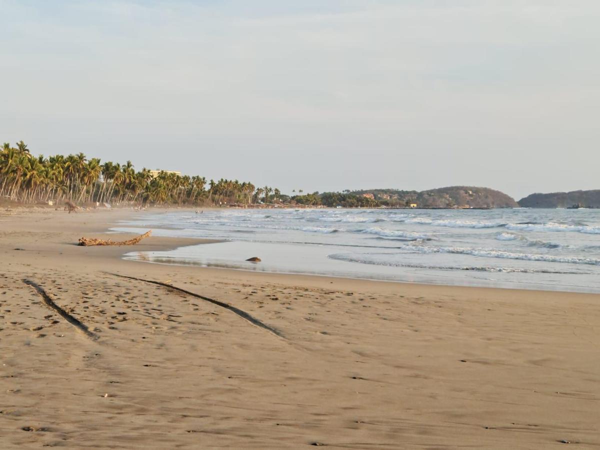 Posada Playa Linda Икстапа Экстерьер фото